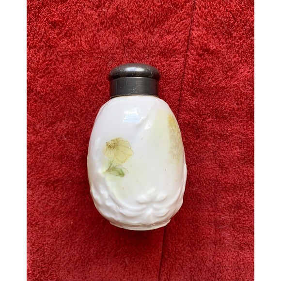 Antique Bavarian China Germany Silver top Salt Shaker w/mark Crown above Castle - Picture 3 of 5